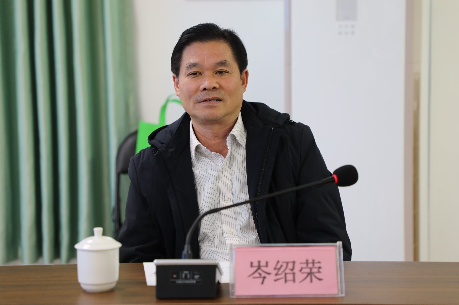 AD2A9425_副本.jpg AD2A9425_副本.jpg