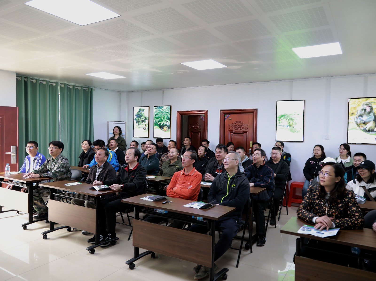 KW1A0060_副本.jpg KW1A0060_副本.jpg