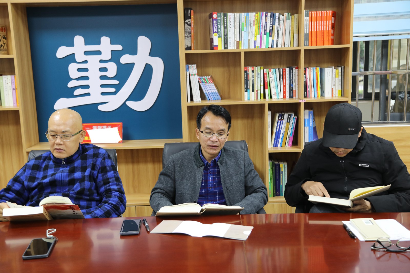 图片3_副本.jpg 图片3_副本.jpg