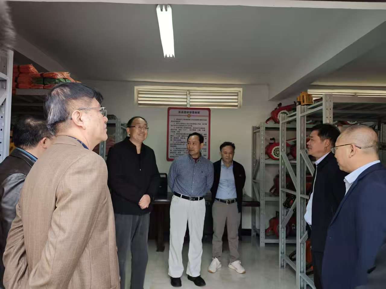 百色市百林林场森林防火物资储备库.jpg 百色市百林林场森林防火物资储备库.jpg